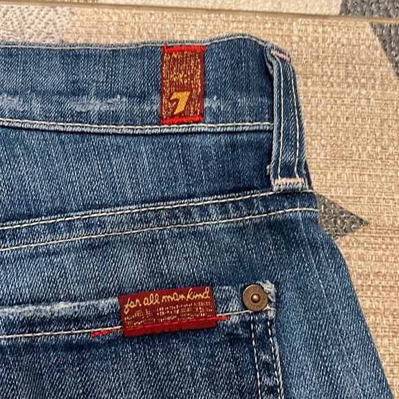 7FAM Jean shorts size 26. Like new! - Picture 5 of 9